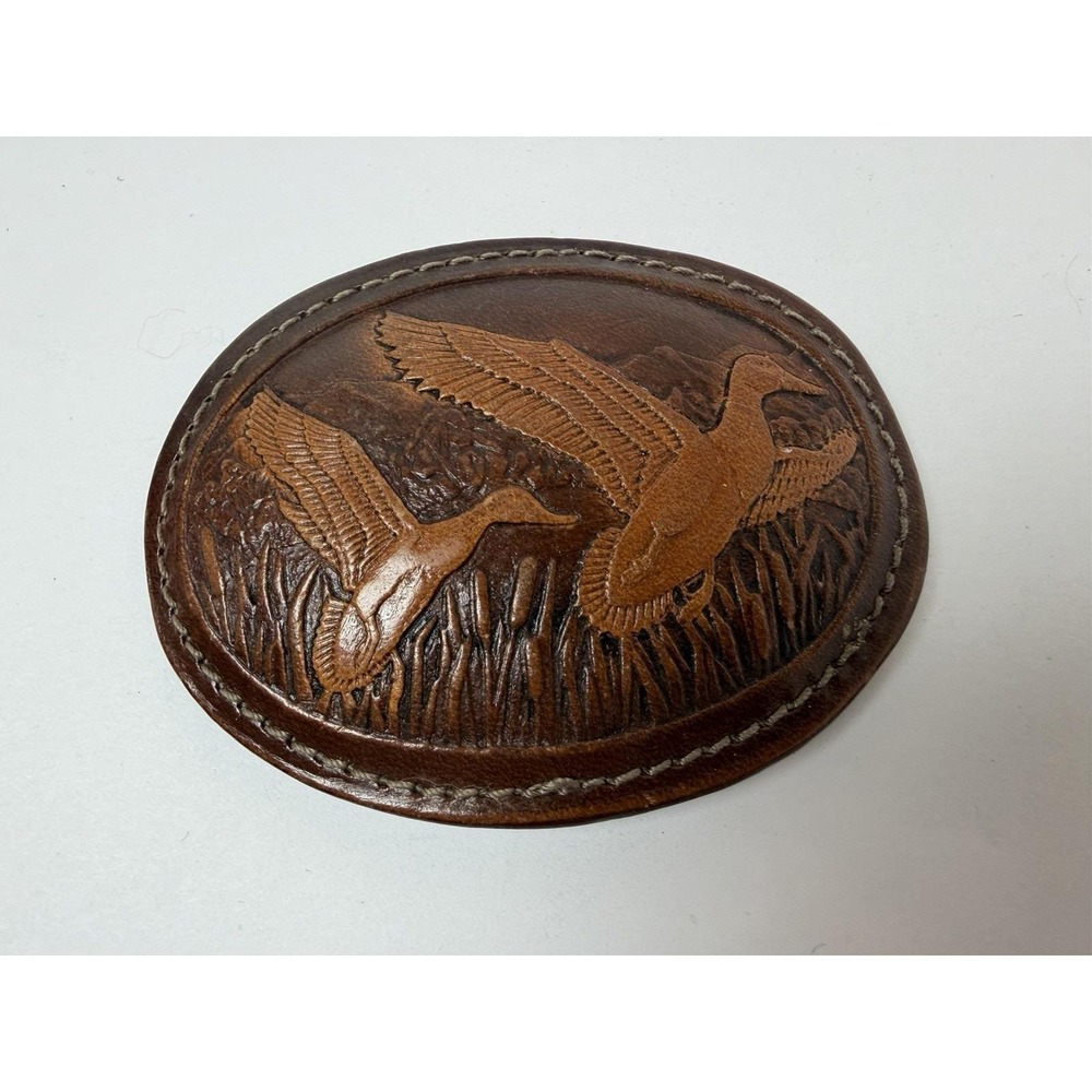 Leather Ducks Belt Buckle Hand Tooled Oval Brown Hunting Vintage - Picture 1 of 4